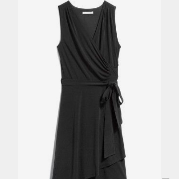 41 hawthorn tristana essential knit faux wrap dress